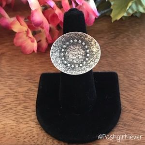 Silpada Oval Hammered Sterling Silver Ring Size 6